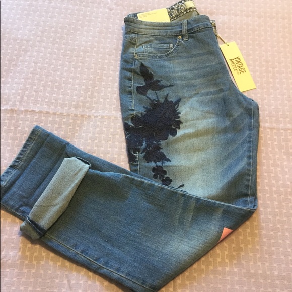 LAST! Size 6 Fit like 8 NWT Embroidered Boyf - Picture 8 of 9